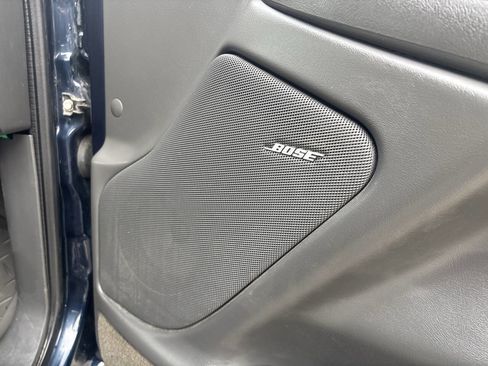 Used 2005 GMC Sierra 2500 SLT w/ Heavy-Duty Power Package image 23