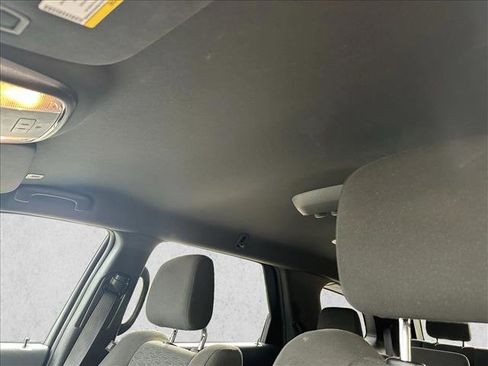 Used 2023 Dodge Durango GT image 23