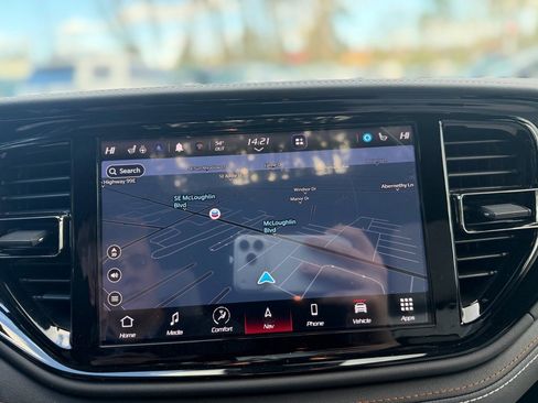 Used 2025 Dodge Durango SRT Hellcat image 17