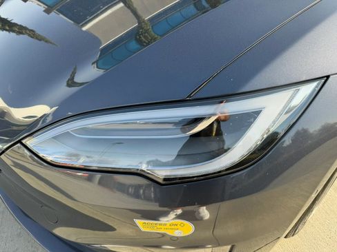Used 2022 Tesla Model S AWD/4WD image 27