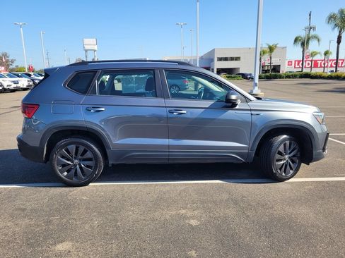 Used 2024 Volkswagen Taos S FWD image 3