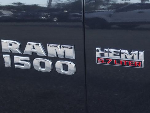 Used 2018 RAM 1500 Express image 43