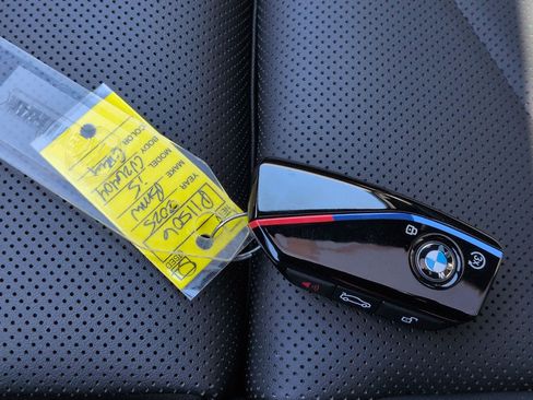 Used 2025 BMW i5 M60 w/ Premium Package AWD/4WD image 36