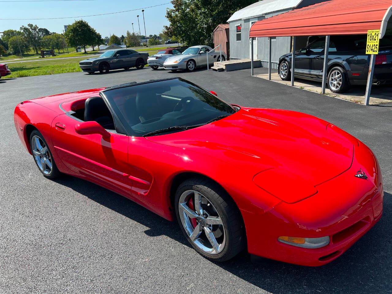 Used 2002 Chevrolet Corvette Coupe w/ Preferred Equipment Group2 RWD image 2