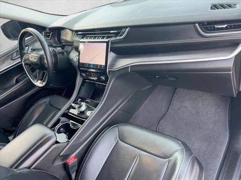 Used 2022 Jeep Grand Cherokee L Limited w/ Luxury Tech Group II image 22