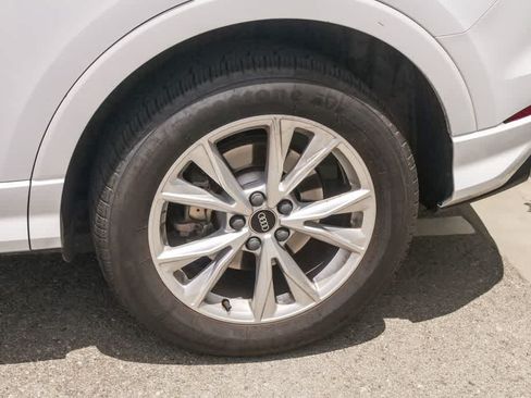 Used 2024 Audi Q3 2.0T Premium AWD/4WD image 7