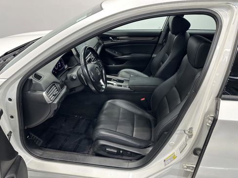 Used 2019 Honda Accord Sport image 10