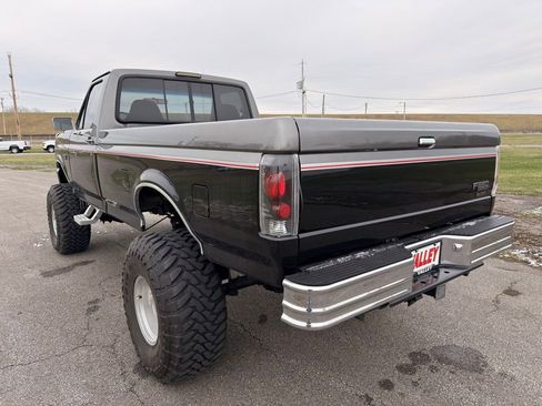 Used 1994 Ford F250 XL HD image 8