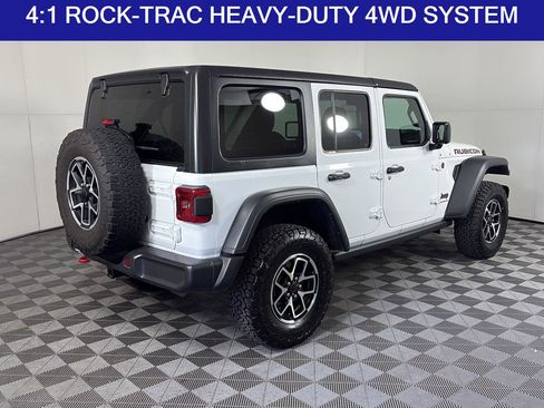 Used 2024 Jeep Wrangler Unlimited Rubicon AWD/4WD image 5