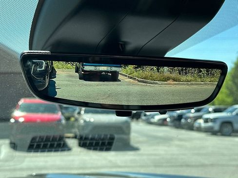 New 2026 GMC Yukon Denali image 32