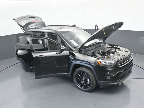 New 2026 Jeep Compass Latitude image 64
