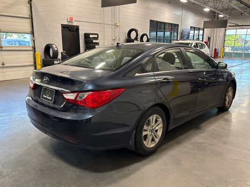 Used 2012 Hyundai Sonata GLS w/ Popular Equipment Pkg FWD image 4