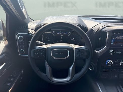 Used 2021 GMC Sierra 1500 Denali w/ Denali Ultimate Package AWD/4WD image 17