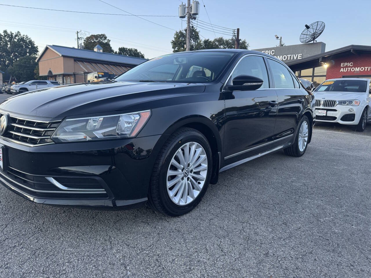 Used 2016 Volkswagen Passat 1.8T SE FWD image 11