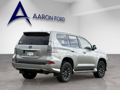 Used 2023 Lexus GX 460 Premium w/ Premium Package AWD/4WD image 6