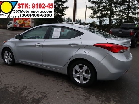 Used 2013 Hyundai Elantra GLS w/ Preferred Pkg image 6