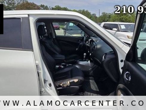 Used 2014 Nissan Juke SL FWD image 14