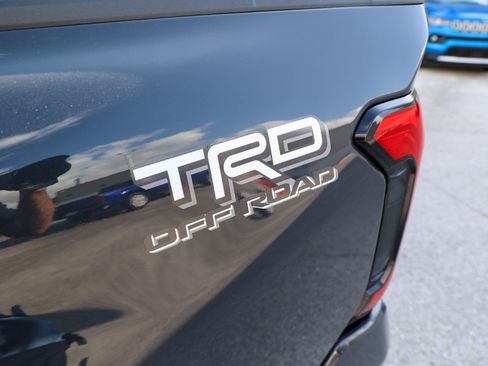 Certified 2025 Toyota Tacoma TRD Off-Road w/ TRD Off Road Upgrade Package AWD/4WD image 15