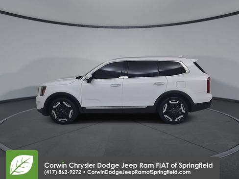 Used 2025 Kia Telluride S AWD/4WD image 9