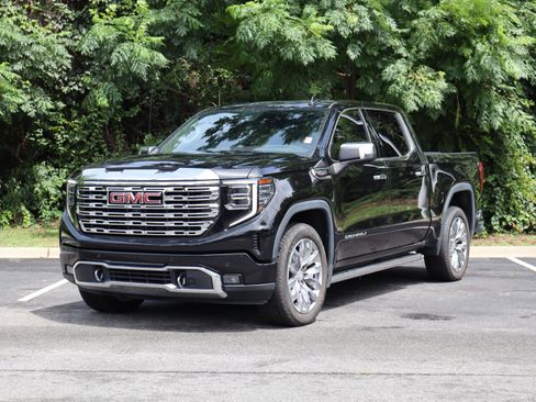 Used 2023 GMC Sierra 1500 Denali w/ Denali Reserve Package AWD/4WD image 5