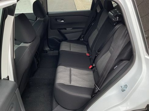 New 2026 Nissan Rogue SV w/ Cold Weather Package AWD/4WD image 20