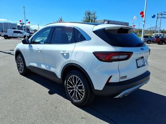 Used 2025 Ford Escape SE w/ PHEV Premium Package video 3