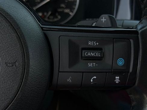 Used 2022 Nissan Pathfinder SV FWD image 20