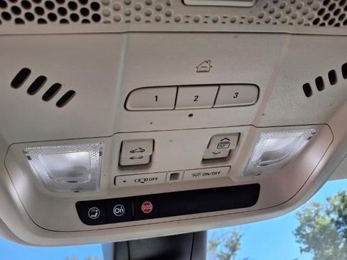 Used 2020 Cadillac XT5 Premium Luxury image 21