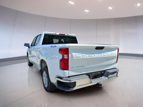Used 2025 Chevrolet Silverado 1500 LT AWD/4WD image 3