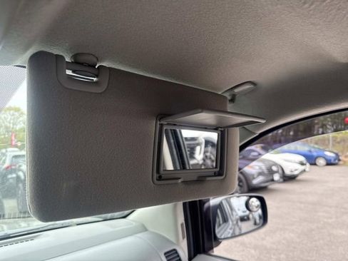 Used 2019 Nissan Frontier SV AWD/4WD image 28