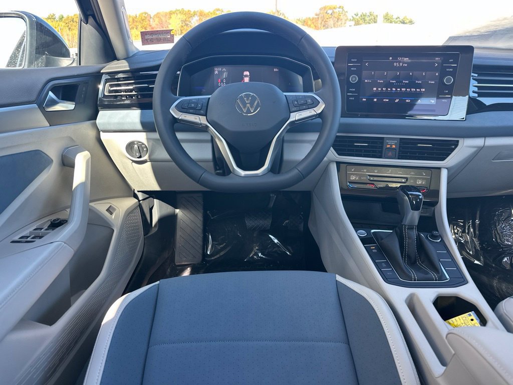 New 2027 Volkswagen Jetta SE FWD image 14