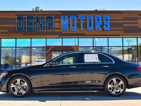 Used 2019 Mercedes-Benz E 300 4MATIC w/ Convenience Package image 9