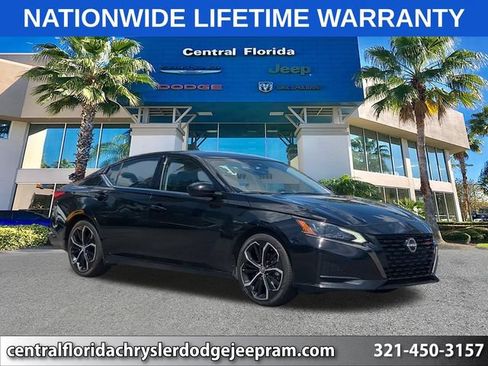 Used 2024 Nissan Altima 2.5 SR FWD image 1