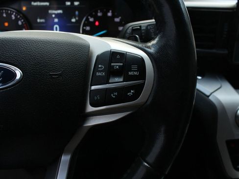 Used 2020 Ford Explorer XLT w/ Equipment Group 202A AWD/4WD image 31