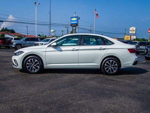 Used 2025 Volkswagen Jetta S FWD image 4