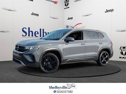 Used 2024 Volkswagen Taos SE w/ Black Wheel Package