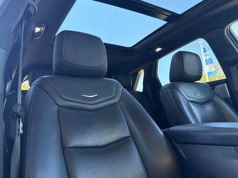 Used 2023 Cadillac XT5 Premium Luxury FWD image 17
