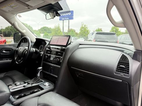 Used 2021 Nissan Armada SV AWD/4WD image 26