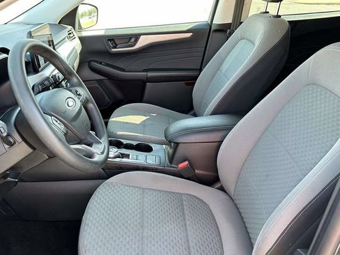 Used 2022 Ford Escape SE FWD image 15