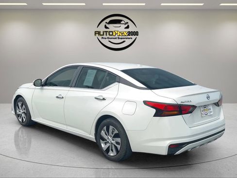 Used 2020 Nissan Altima 2.5 S FWD image 5
