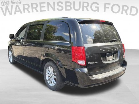 Used 2018 Dodge Grand Caravan SXT FWD image 5