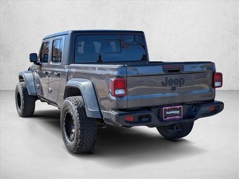 Used 2020 Jeep Gladiator Sport image 4