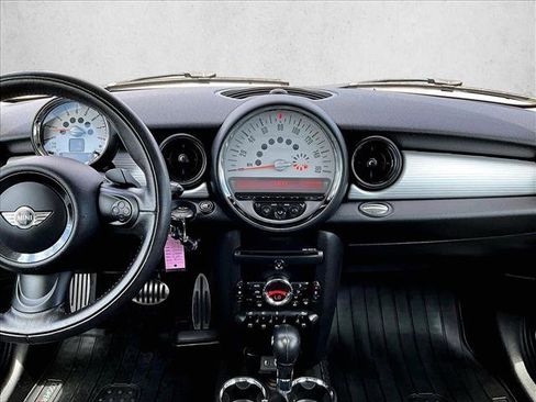 Used 2013 MINI Cooper Clubman S FWD image 8
