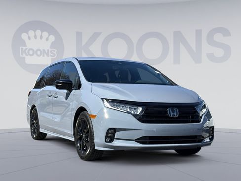 Used 2024 Honda Odyssey Sport image 10