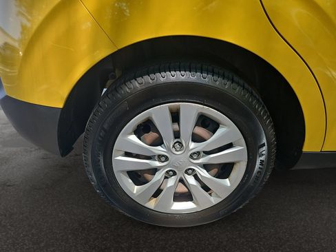 Used 2020 Kia Soul LX FWD image 37