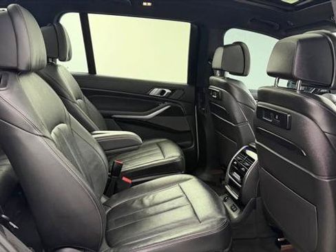 Used 2020 BMW X7 M50i AWD/4WD image 19