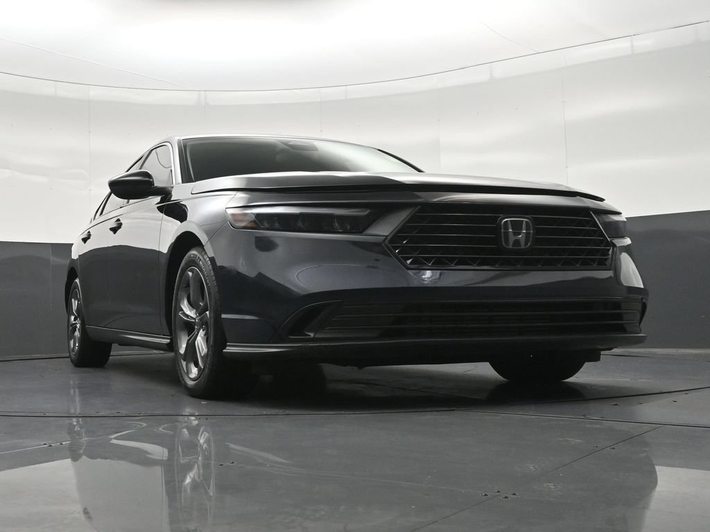 Used 2024 Honda Accord EX image 31