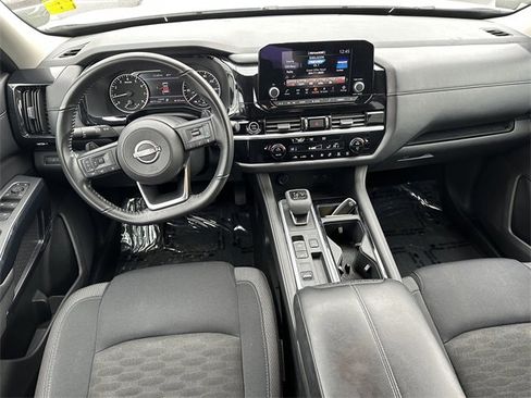 Certified 2024 Nissan Pathfinder SV image 23