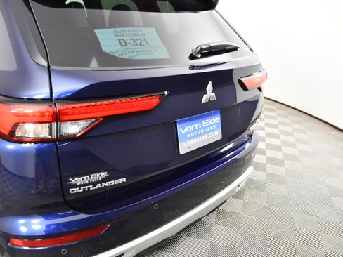 Used 2025 Mitsubishi Outlander SE AWD/4WD image 15
