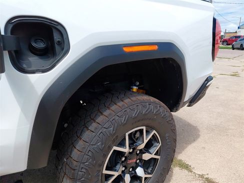 New 2025 GMC Canyon AT4 w/ AT4X Package image 24